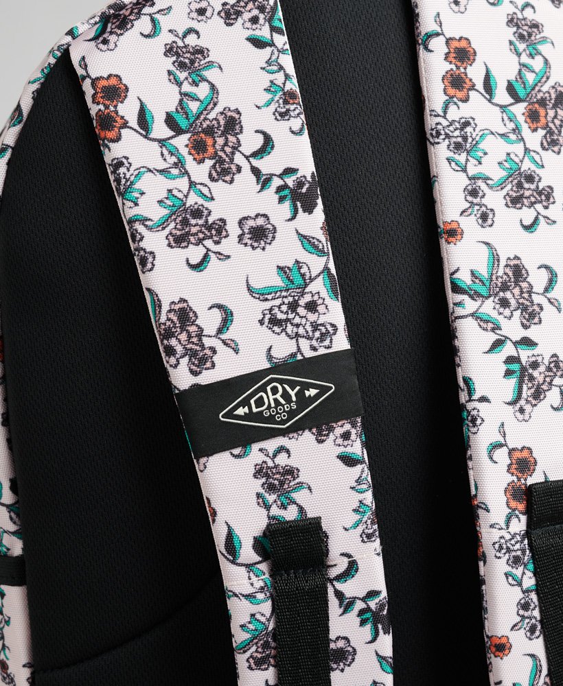 mochila montana estampada com flores rosa