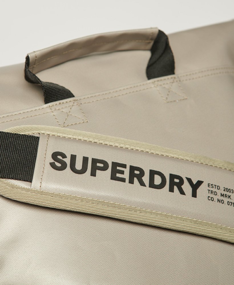 bolsa a tiracolo na cor bege galho de inverno