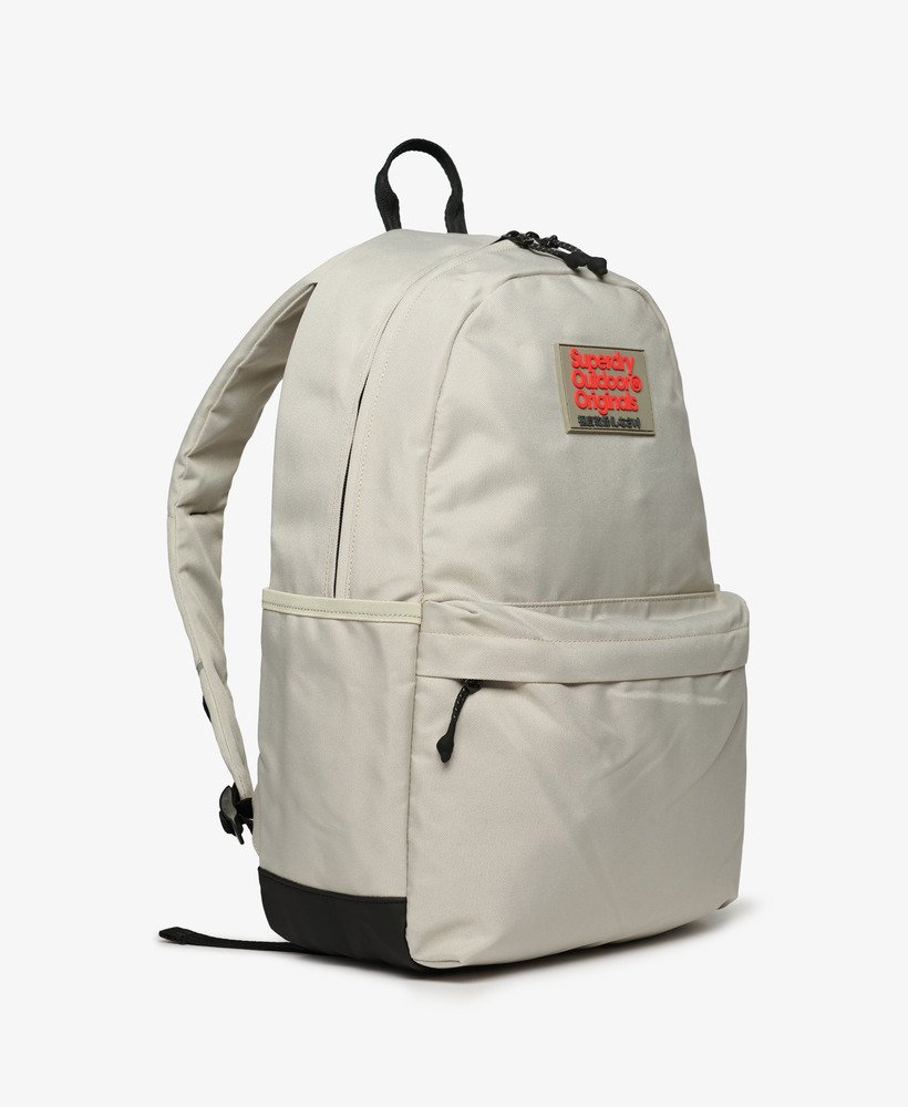 mochila montana clássica na cor bege pelicano