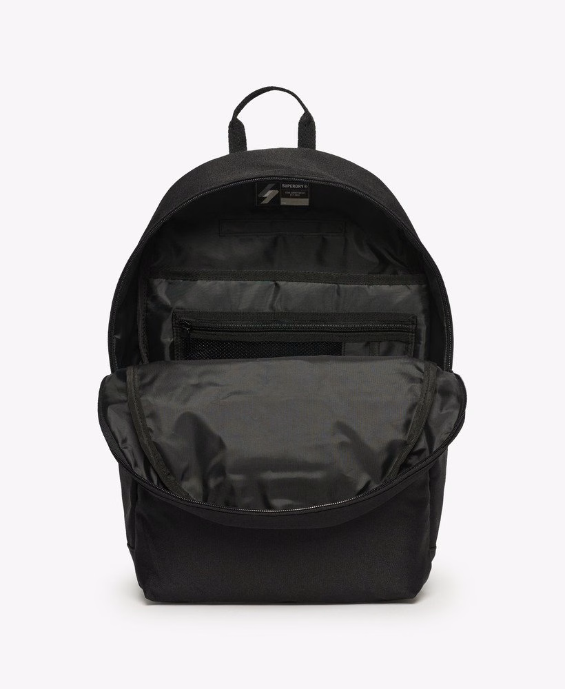 Mochila Montana com patches