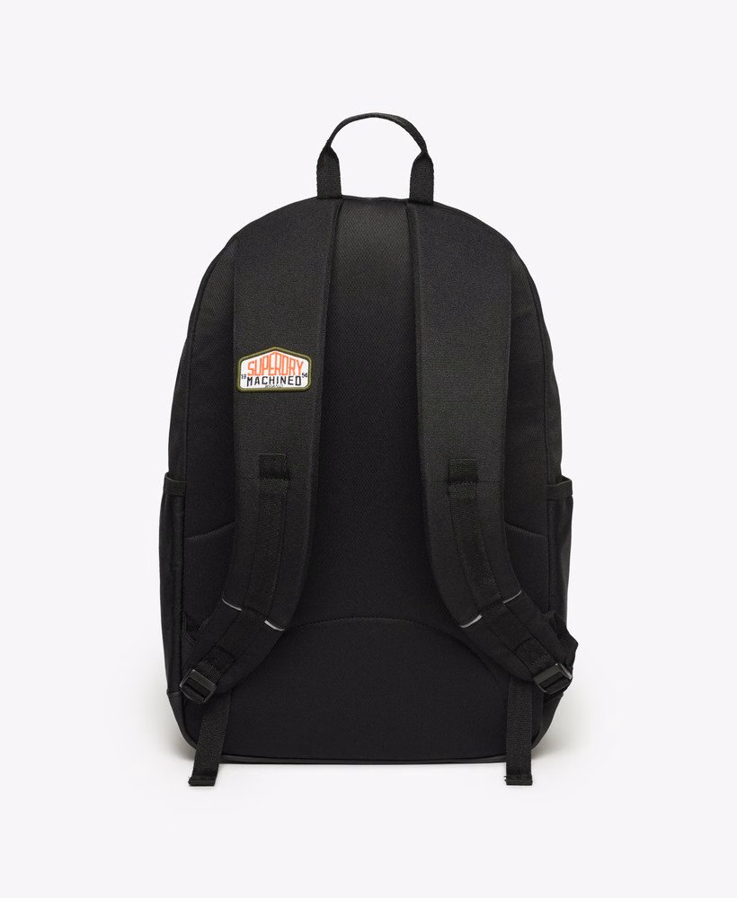 Mochila Montana com patches