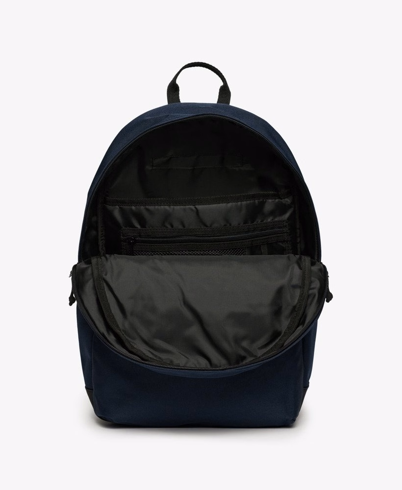 Mochila Montana com logo gráfico