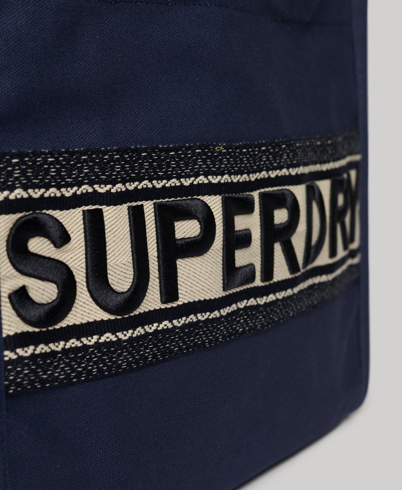 bolsa tote de luxo na cor azul marinho puro.