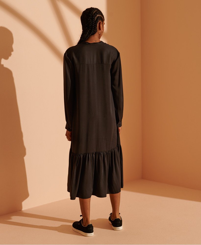 vestido camisa em camadas de edição limitada na cor preta.