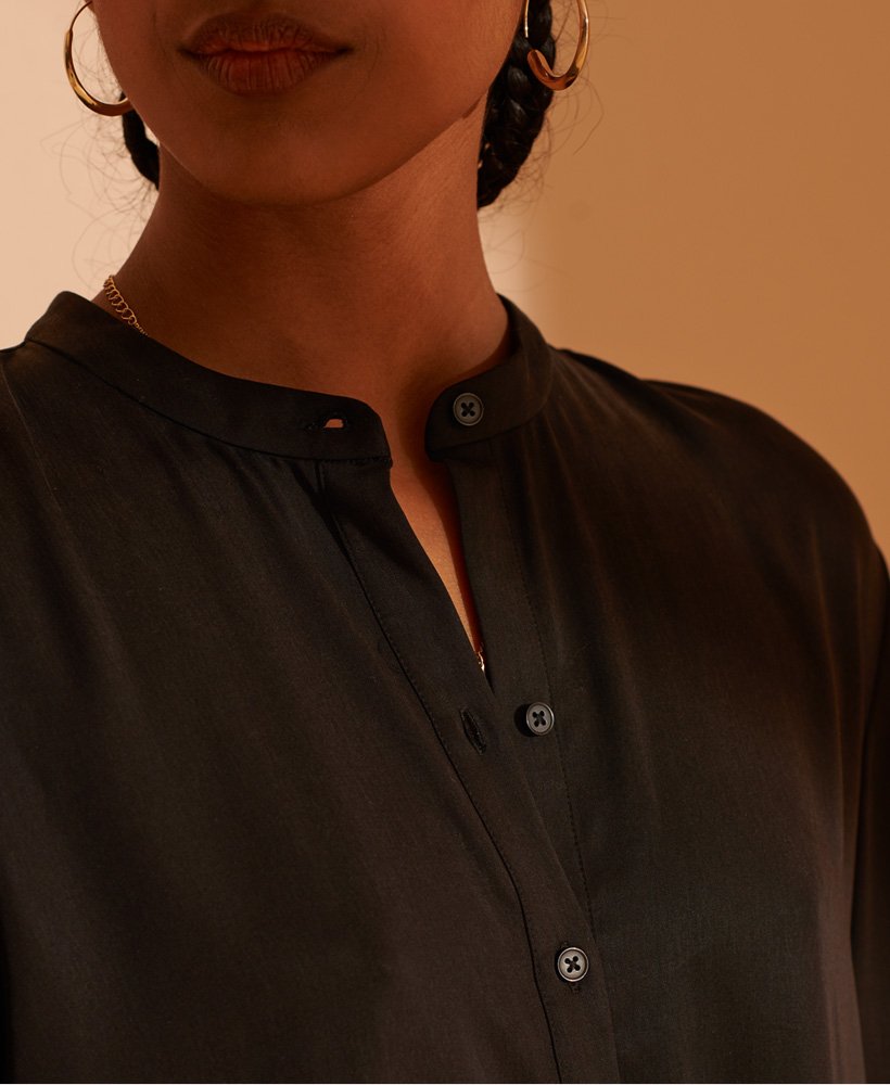 vestido camisa em camadas de edição limitada na cor preta.