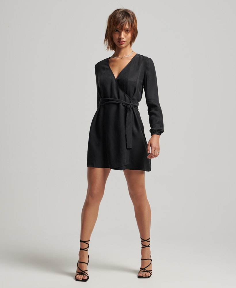 vestido curto cupro na cor preta