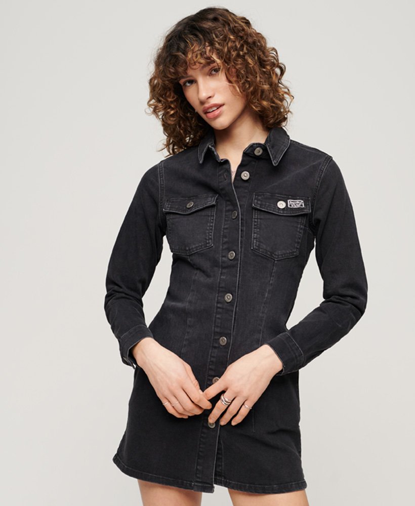 vestido jeans ajustado em lavagem preta