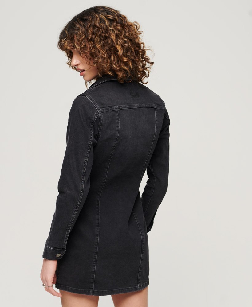 vestido jeans ajustado em lavagem preta
