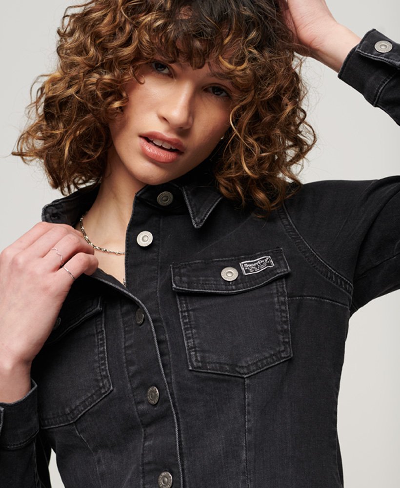 vestido jeans ajustado em lavagem preta