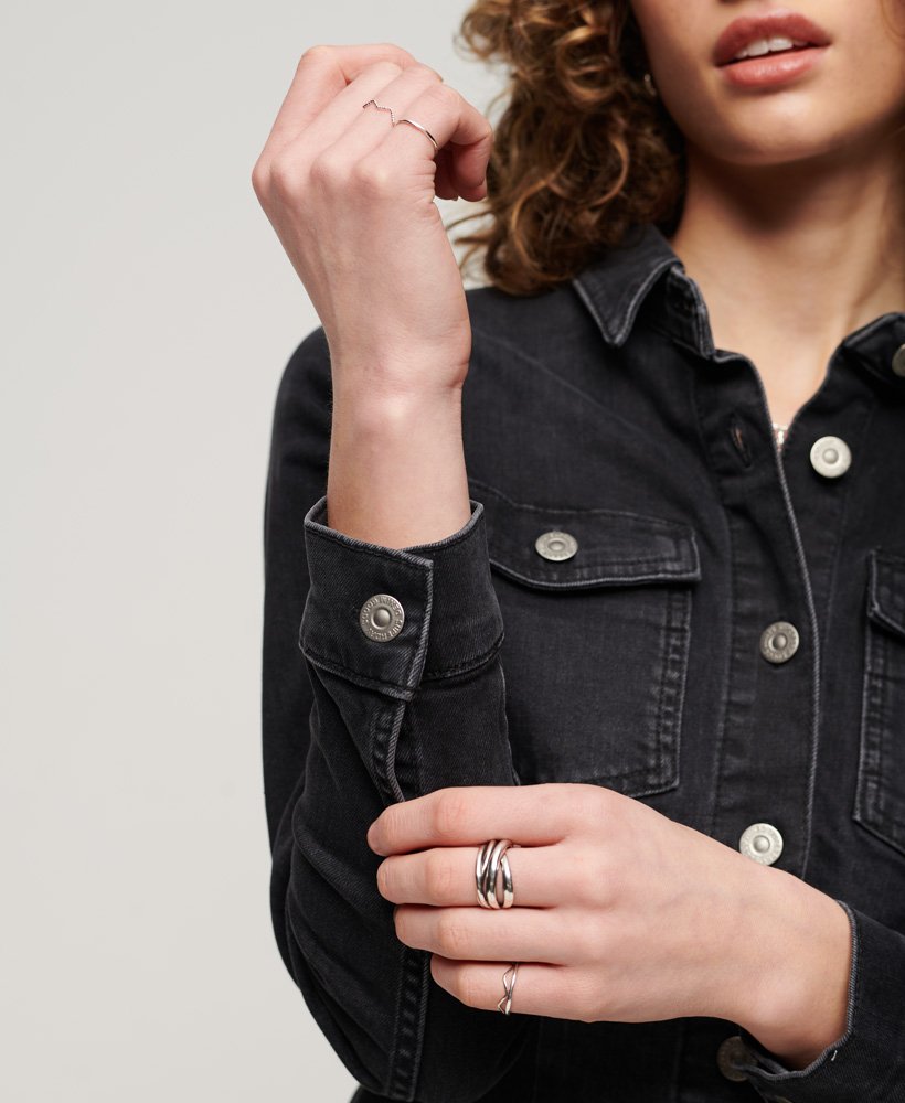 vestido jeans ajustado em lavagem preta