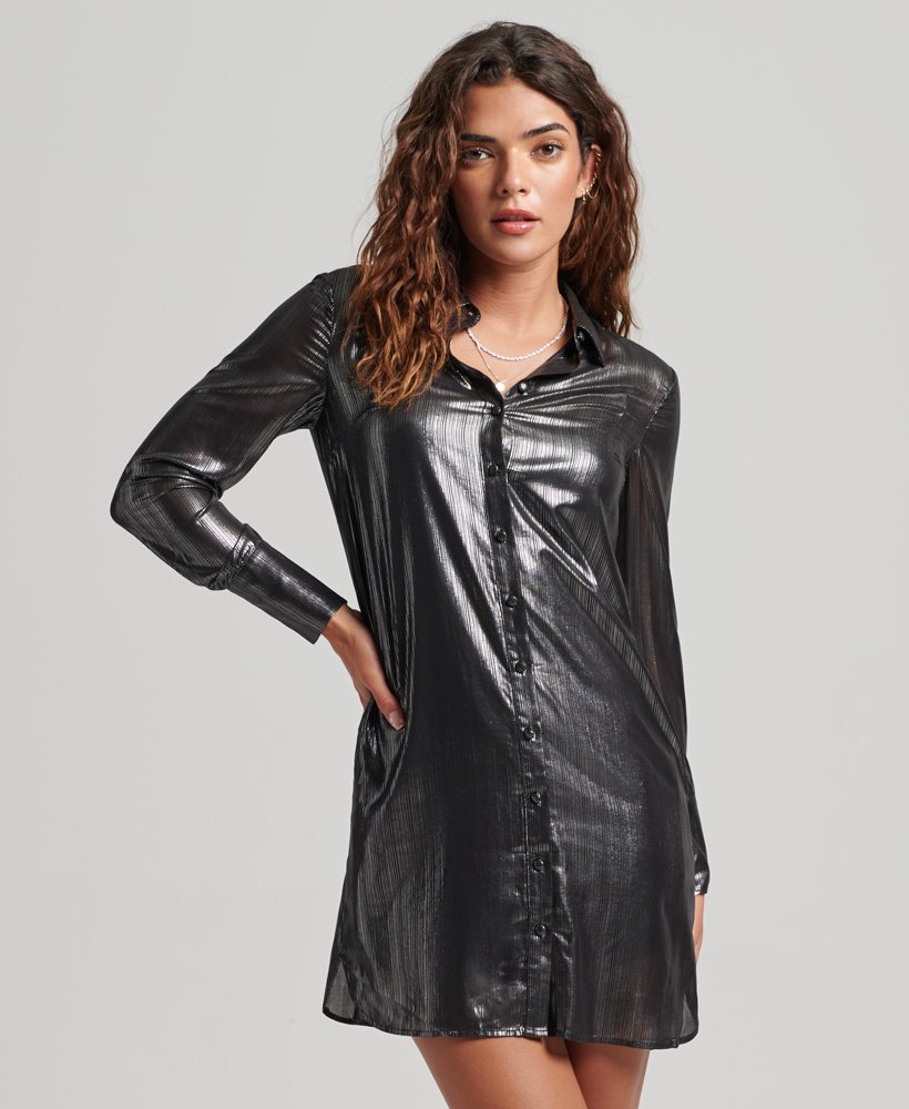 vestido camisa brilhante em pretoprata metálico