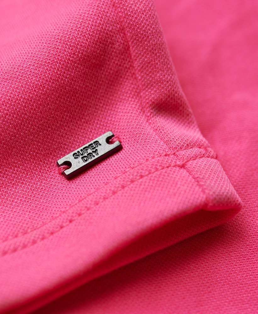 vestido midi de malha com decote quadrado na cor rosa framboesa sorvete.