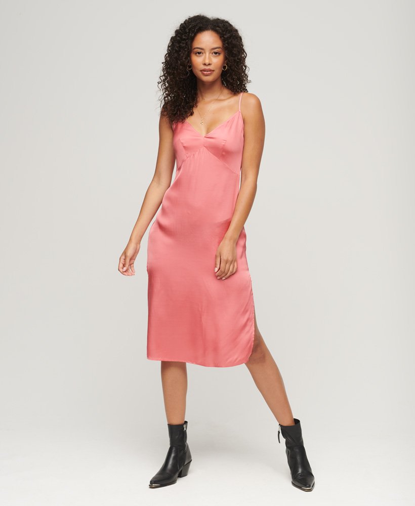 vestido midi de cetim com alças finas em rosa malva brilhante