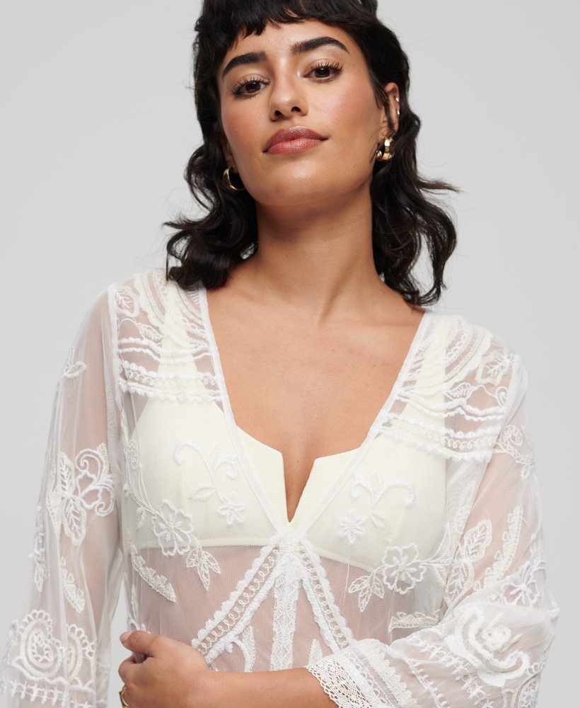 vestido longo de renda para saída de praia na cor cru