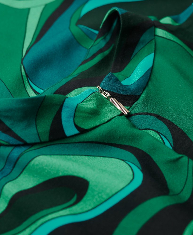 vestido curto estampado de manga comprida na cor verde presley