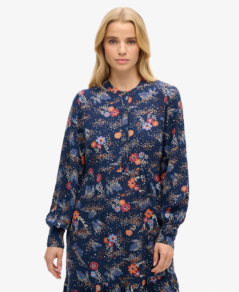 vestido midi de manga comprida com camadas em estampa floral alma azul.