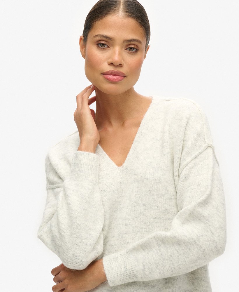 vestido de malha com decote em v na cor cinza mesclado glaciar