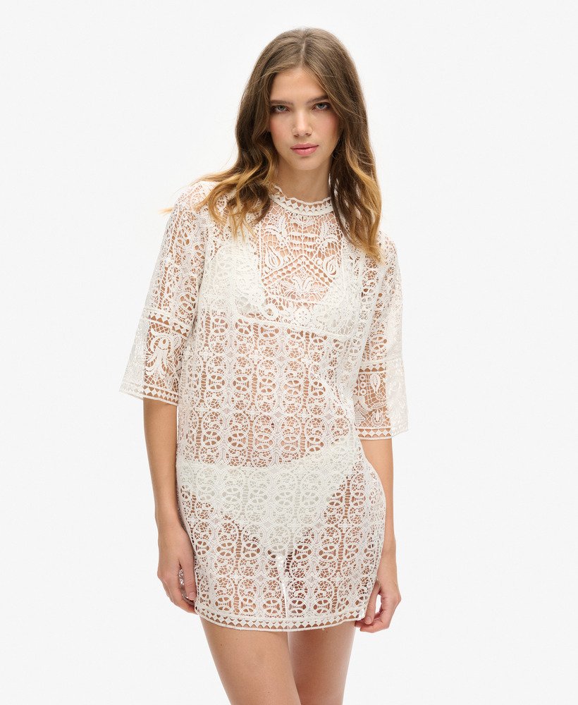 vestido curto de renda para saída de praia na cor cru