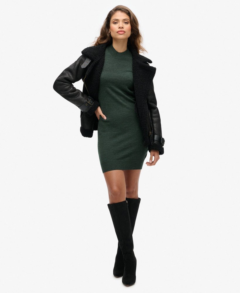 vestido de malha de manga comprida em lã merino na cor mescla urbana chique.