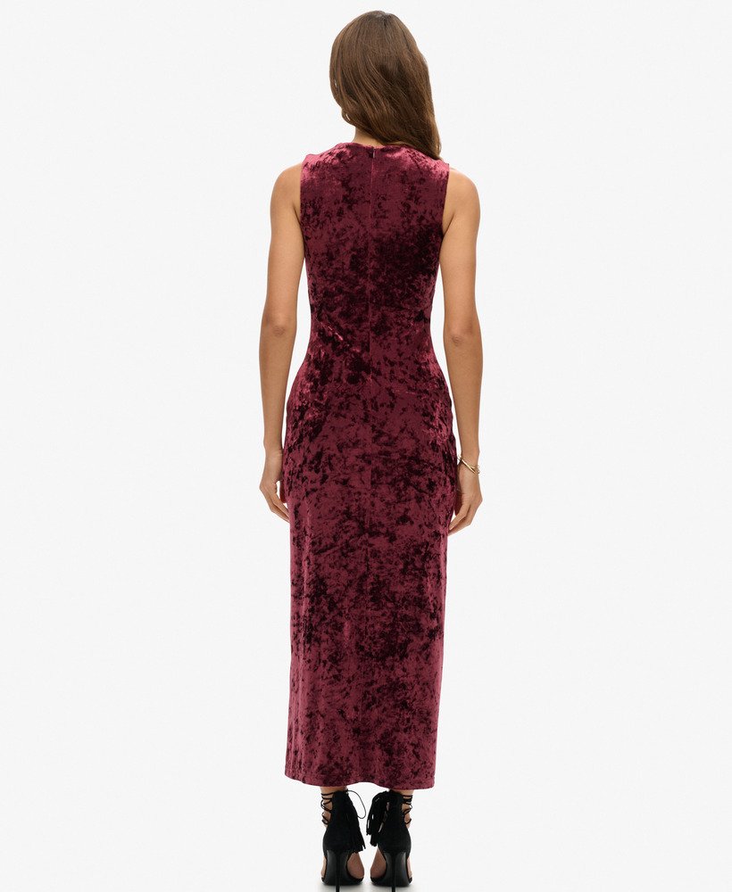 vestido longo de veludo na cor vermelho porto