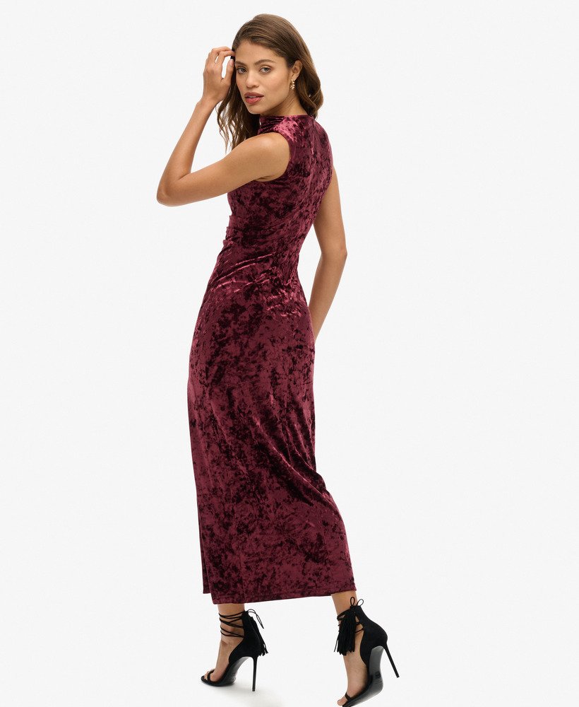 vestido longo de veludo na cor vermelho porto