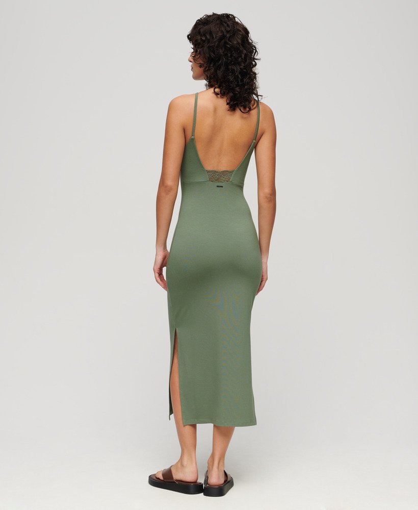 vestido midi de malha com detalhes em renda nas costas na cor cáqui louro.
