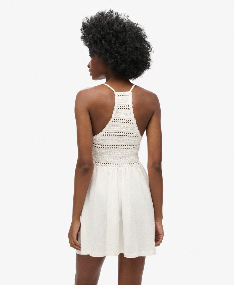 vestido curto de renda jersey na cor branco off-white.