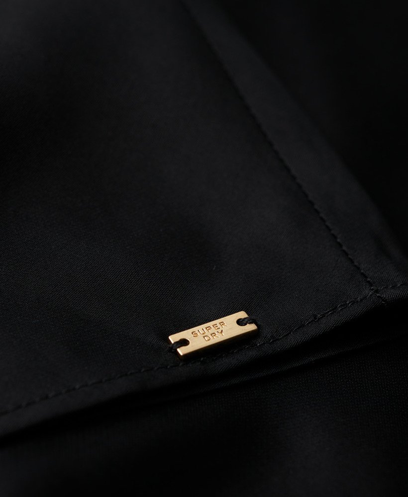 vestido midi racer de cetim preto