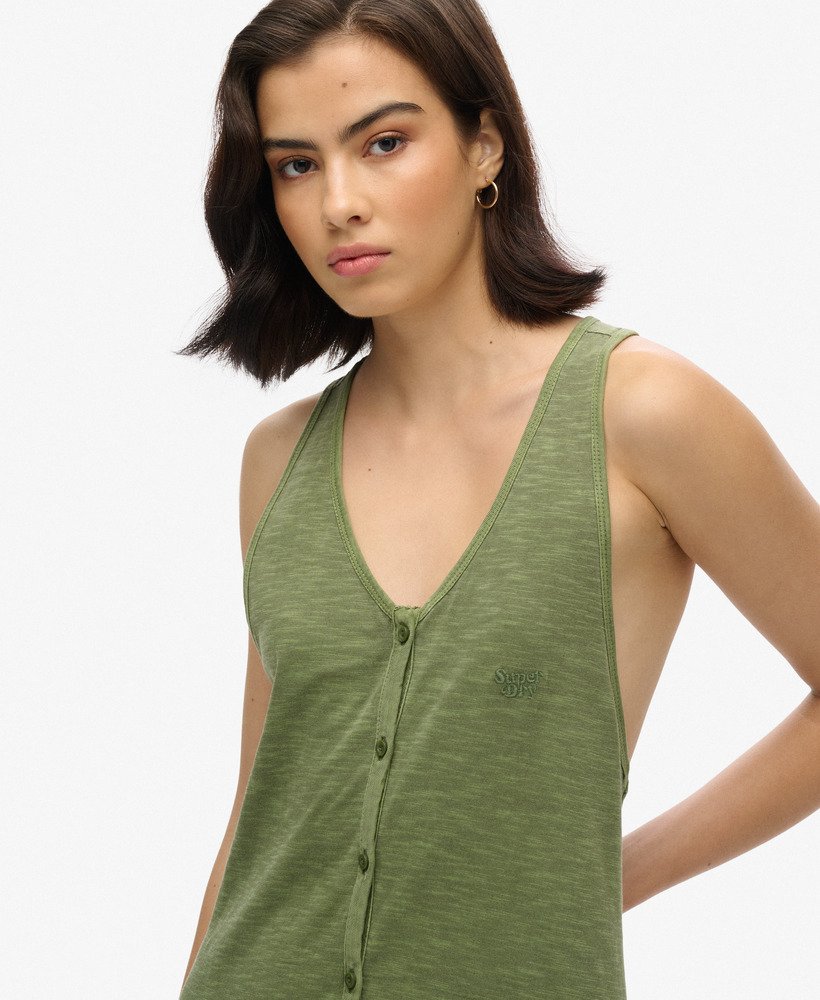 vestido midi de malha estilo colete para praia na cor cáqui oliva.