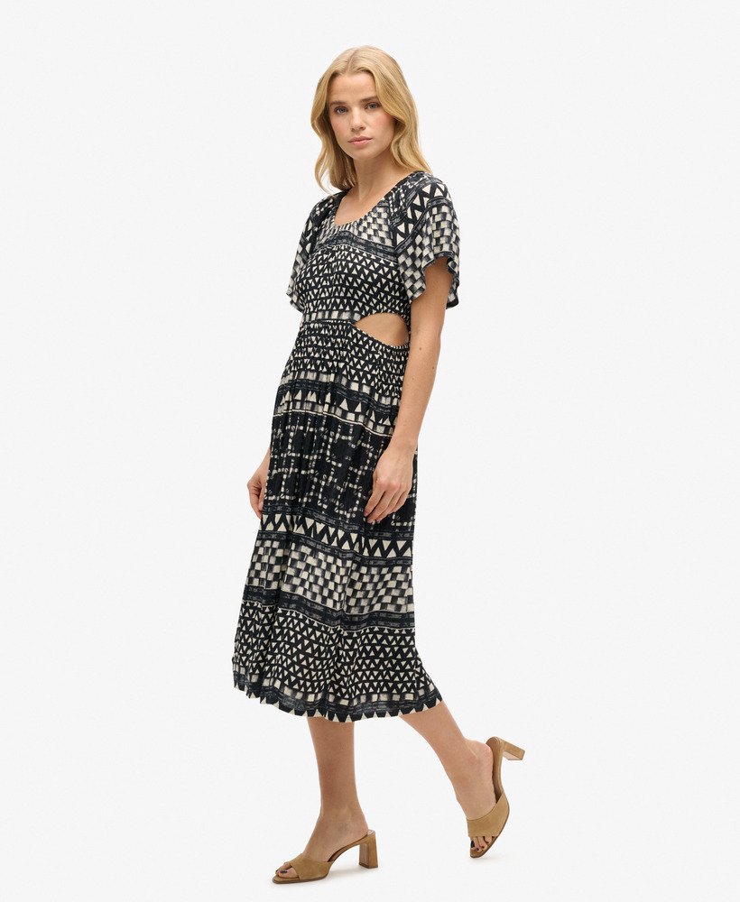 vestido midi estampado com recortes em monocromia shirbori em camadas.