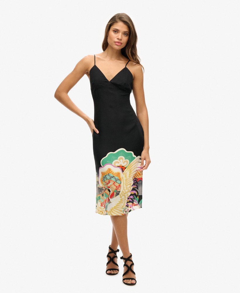 vestido midi de alças estampado na cor preta funetotsuru