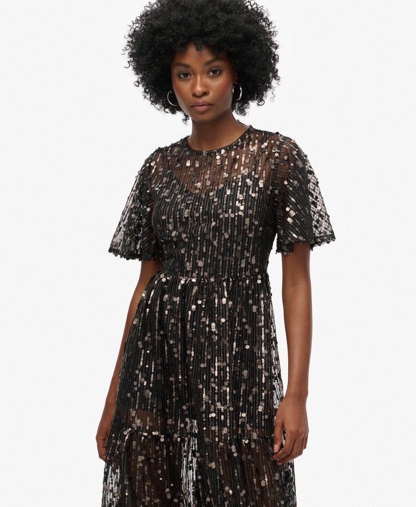 vestido midi volumoso em tule com camadas na cor cinza stadium grit.