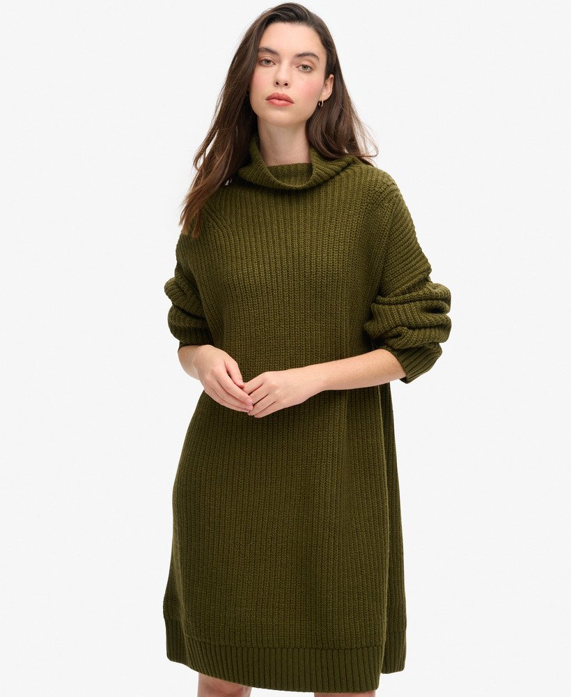 vestido suéter de malha canelada grossa na cor verde musgo escuro