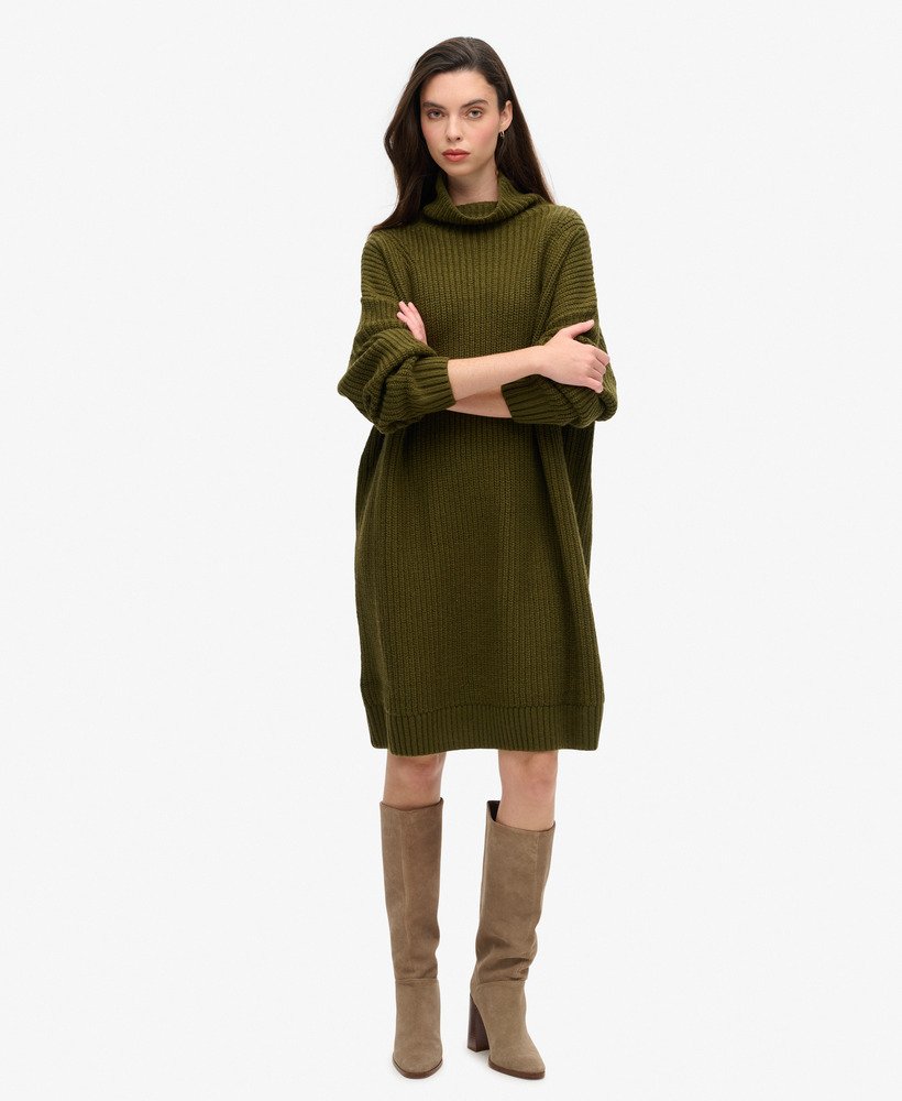vestido suéter de malha canelada grossa na cor verde musgo escuro