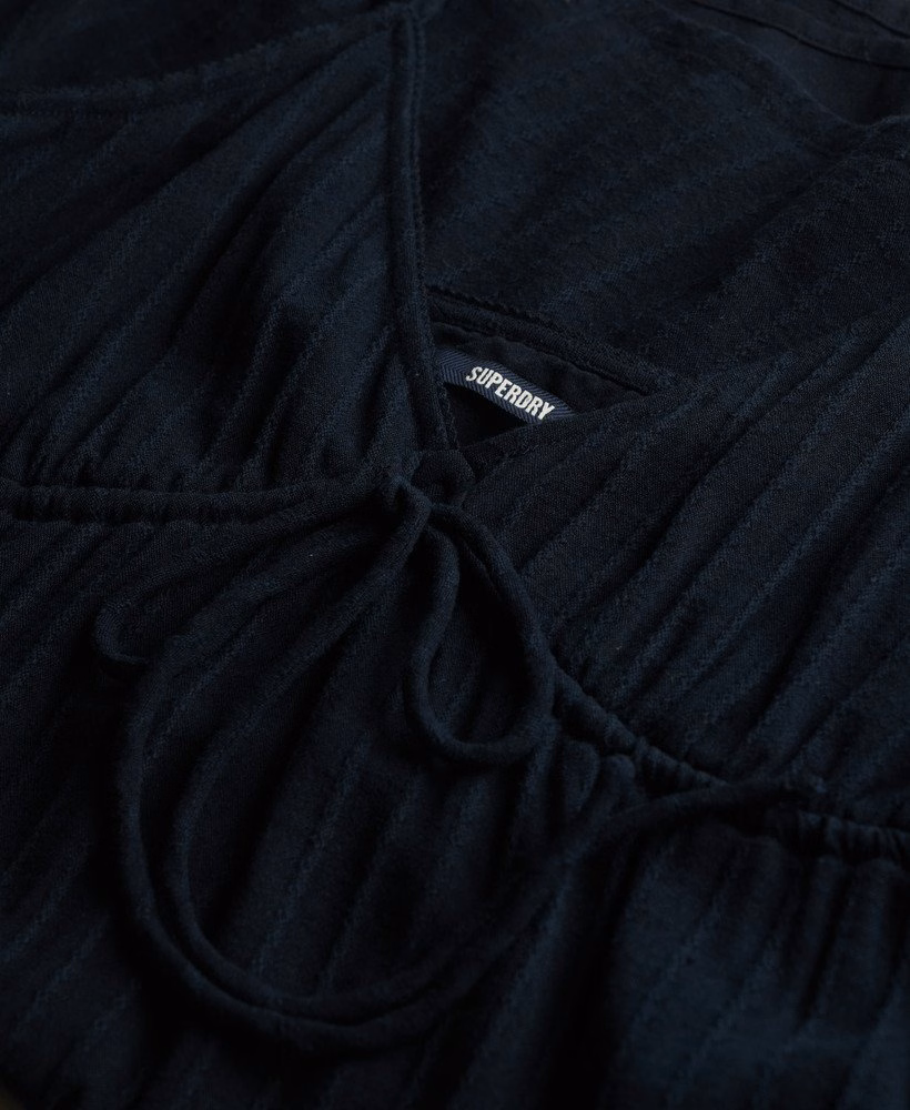 Vestido curto de alças texturizado