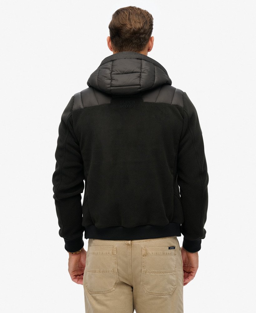 jaqueta bomber com capuz storm fleece na cor preta.