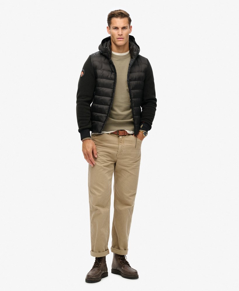 jaqueta bomber com capuz storm fleece na cor preta.