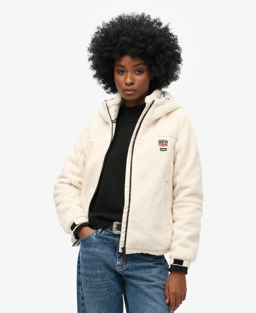 jaqueta borg trekker com capuz na cor off white