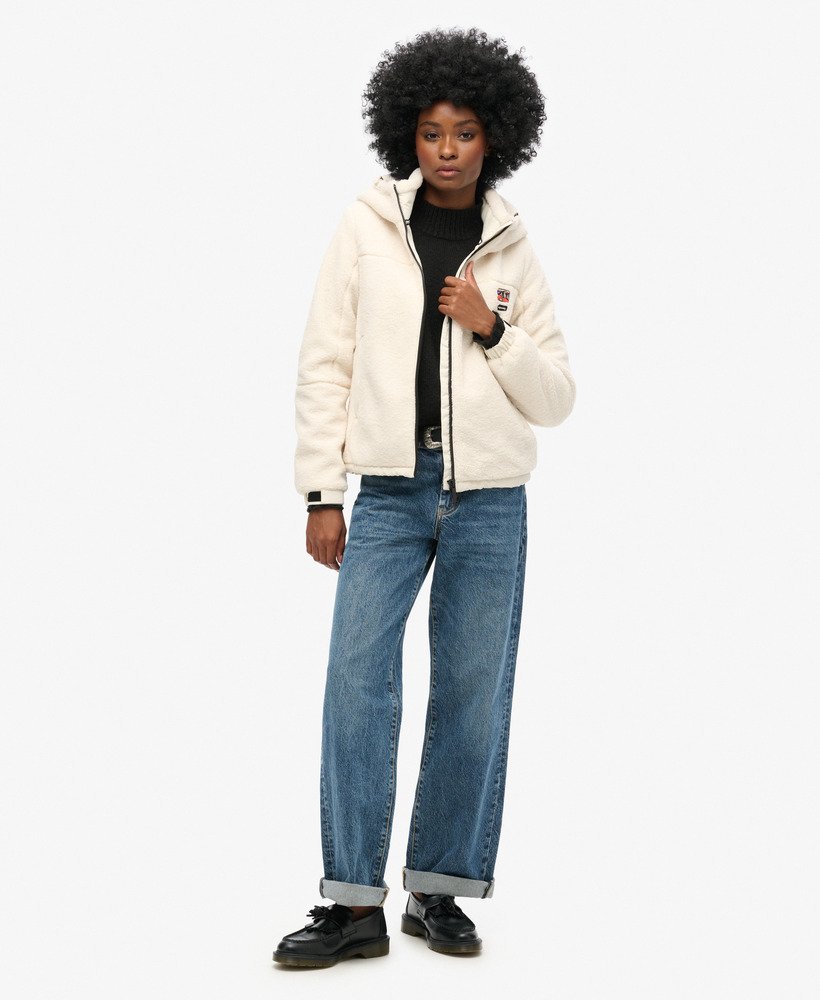 jaqueta borg trekker com capuz na cor off white