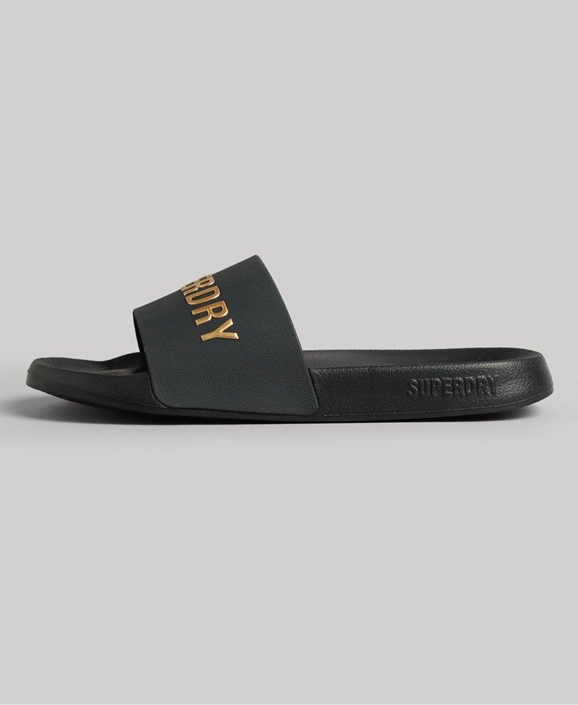 sliders de piscina com o logotipo code em pretodourado metálico