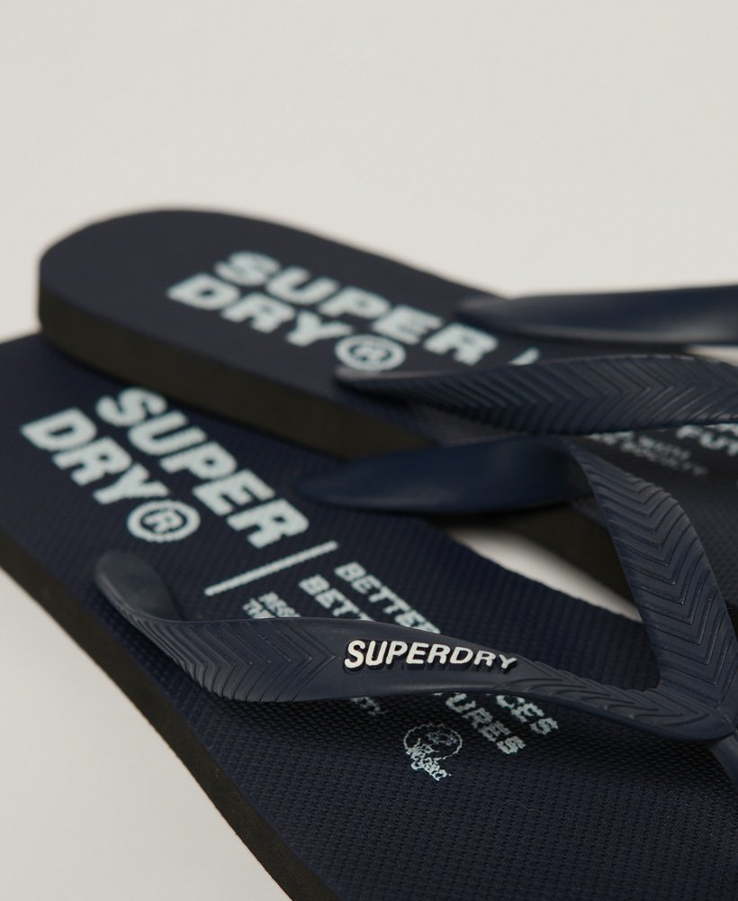 chinelo studios na cor eclipse navy