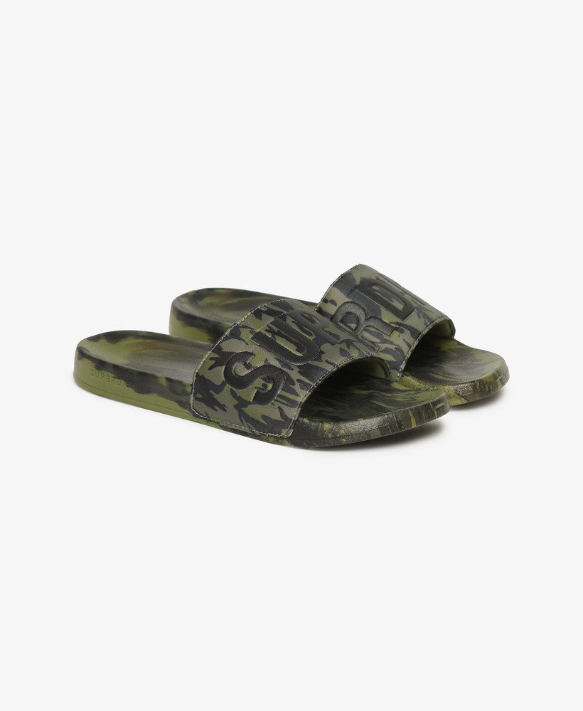 chinelo de piscina vegano com estampa camuflada nathan camo
