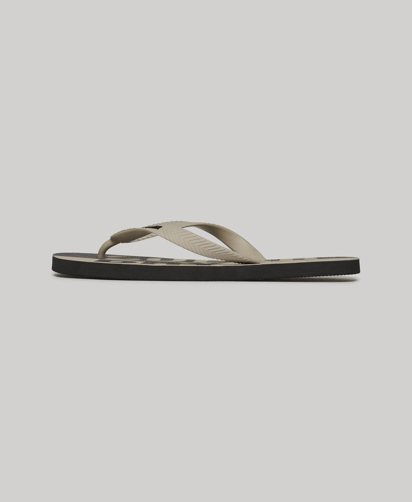 chinelo de dedo vegano com logo na cor cinza ardósiapedra
