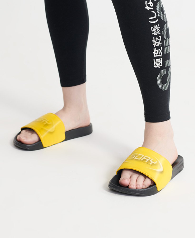 tobogãs holográficos para piscina em amarelo neon