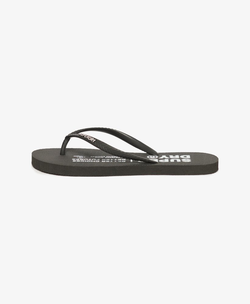 chinelo studios na cor preta