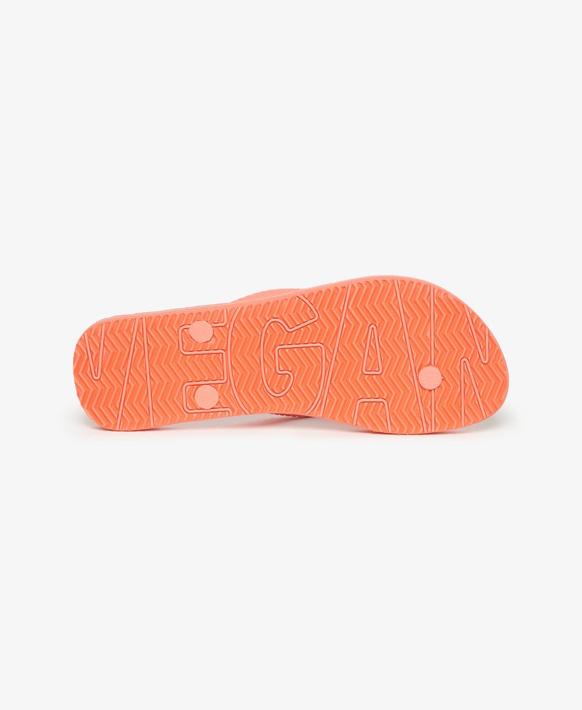 chinelo vintage na cor coral.