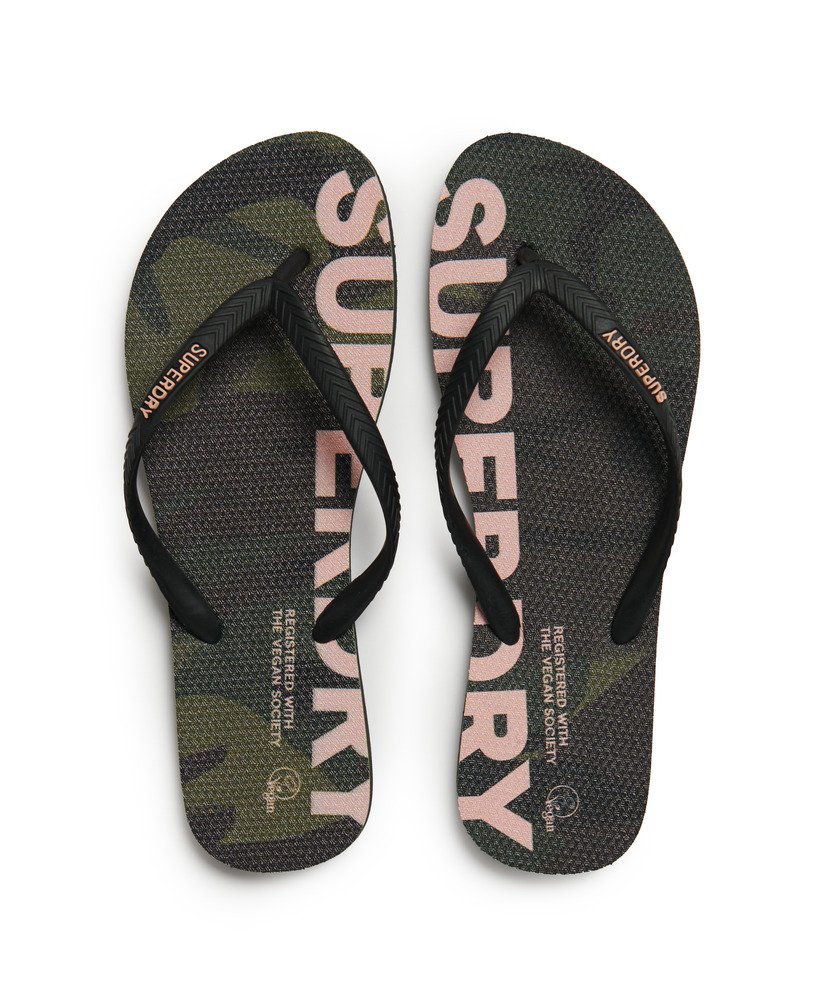 chinelo vegano com logo e estampa camuflada nathan