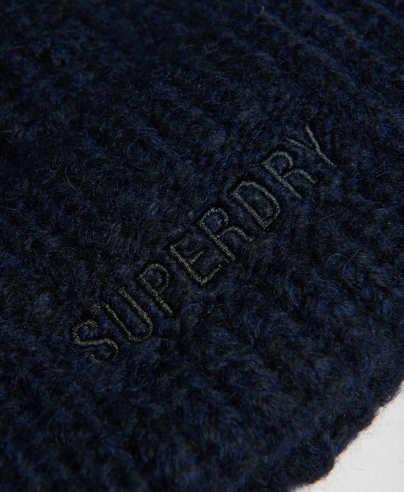 gorro canelado essencial na cor azul marinho escuro