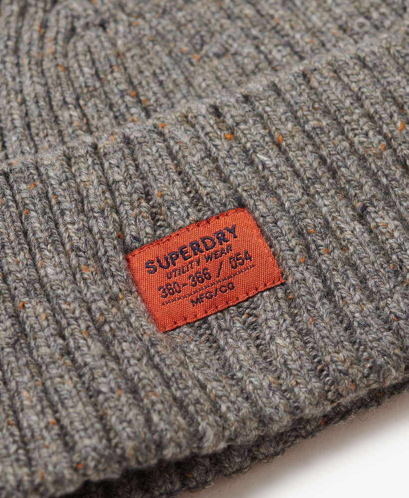 gorro de malha rkwear nep na cor cinza-rocha.