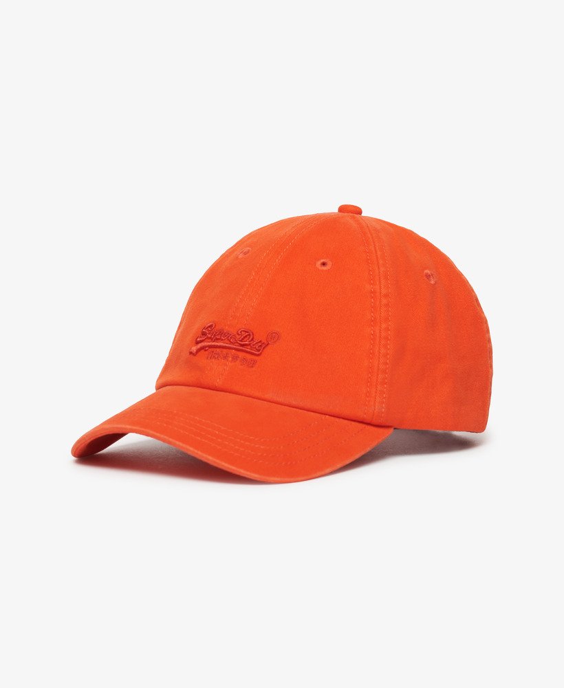 boné vintage bordado na cor laranja.